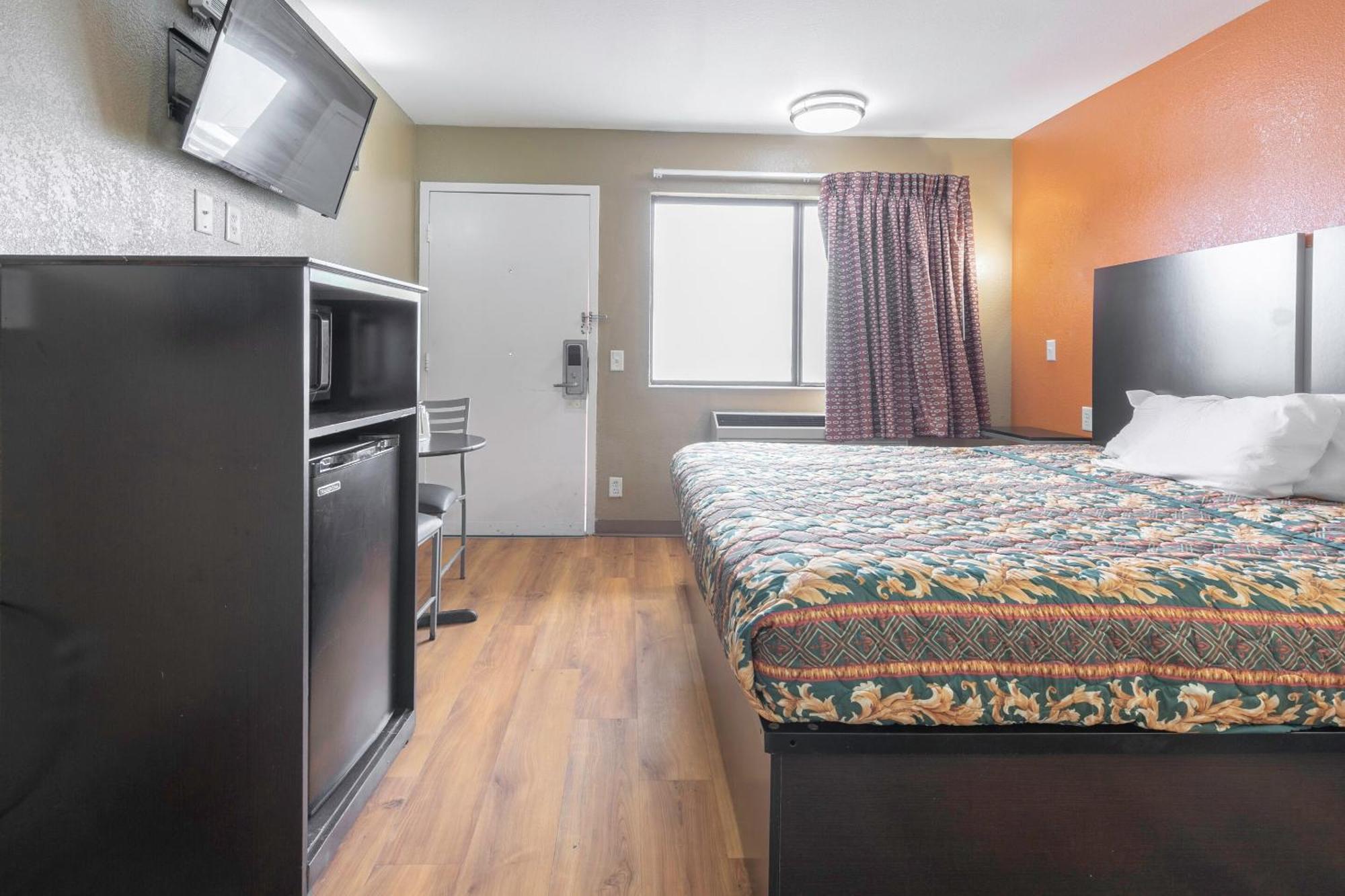Oyo Hotel Lake Charles Hwy 10 Екстериор снимка